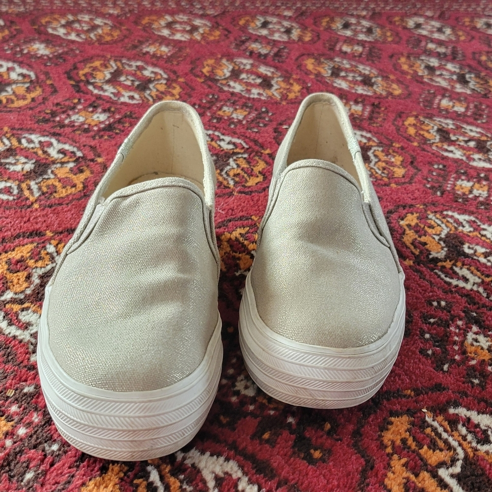 Women's Keds Size 7 Slip-On Canvas Shoes - Gold